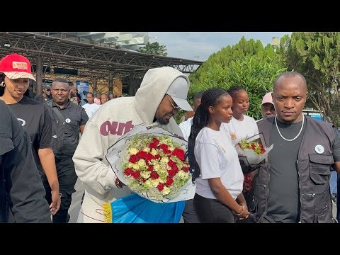 KITOKO BANZE KO YAKIRIZWA INDABO ZATEGUWE // NI IKI KIBIRI INYUMA ?