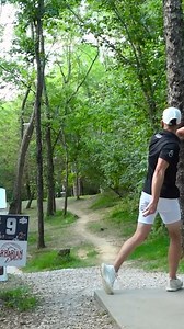 87K views · 2K reactions | Benjamin Callaway throws a putter off the tee and finds chains! #discgolf #jomezpro | JomezPro | Facebook