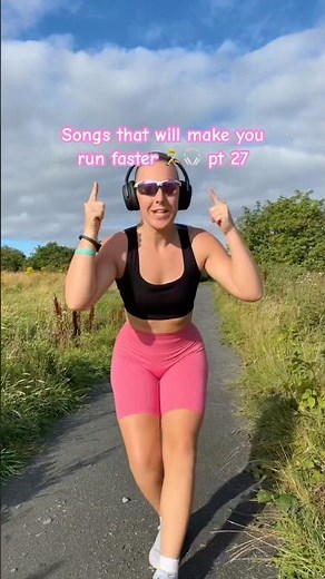 If you do ANYTHING please listen to the beat with headphones!! #running #runningmotivation