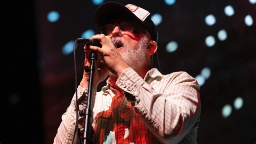 Cake hosted a benefit concert for politicians. Here's how the concert happened