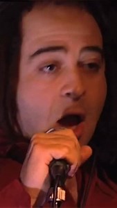 “Hanginaround” Live from 1999 | Counting Crows