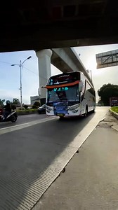 Enjoy with exotic 😍🎺🚍 Bus metropolitan "exotic" Jetbus 2 pariwisata #videobuvirals #bus #basurilovers #teknologi #reelsfyp #fyp #momentum #trending | Aep Kepul