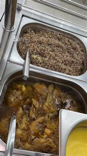La Dumbravita in localitatea Dumbrava se maninca foarre bine.....