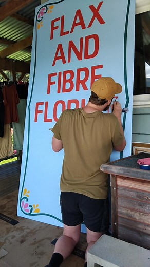I've been learning sign writing! Mum has been such a good teacher. So many useful tips and tricks. Supportive queen! From lettering to transfers, and all the brush techniques. This was a big sign! The brief was bright and clear, a rainbow of colors 🌈. 4 days of work condensed into a few minutes. I'm kinda proud of myself. Love how it turned out. Thanks Flax and Fibre 😁🩷 | The Valley, Art & Plants
