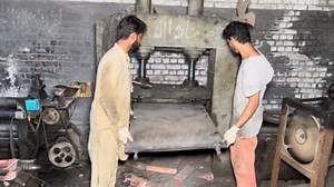 How Steel Sheets Become Durable Gas Cylinders in Factory