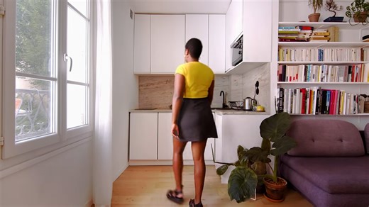 How this 25sqm/270sqft apartment was transformed into a book lover’s dream