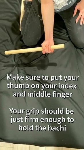 Taiko 101 - How to hold a bachi