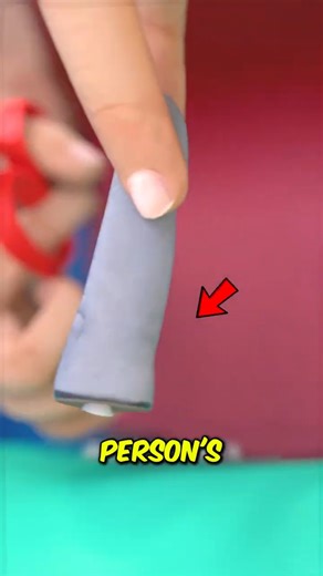 Dead Fingers vs. Smart Phones… The Result Is Wild 😨🙊🤯😱