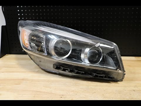 2016-2018 Kia Sorento Halogen Headlight Disassembly