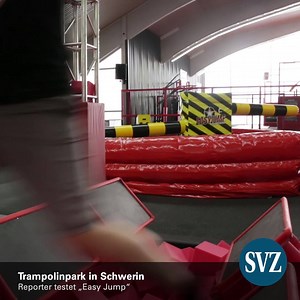 10K views · 75 reactions | Reporter im Einsatz: Wir haben den Schweriner Sprungpark Easy Jump vor sein offiziellen Eröffnung getestet. Den Artikel und das vollständige Video zum Test findet ihr hier: https://www.svz.de/lokales/zeitung-fuer-die-landeshauptstadt/Schwerin-So-springt-es-sich-in-der-Trampolinhalle-id25733172.html | svz.de - Nachrichten aus Mecklenburg-Vorpommern | Facebook