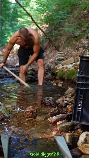 Real Gold Found! Gold Panning Near an Old Mine During Summer Heat 🐾💦