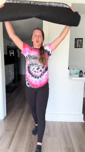 ⭐️⭐️⭐️⭐️⭐️ "We have tried disposable pads but they smell terrible and become dangerously slippery when wet - I have had several broken toes to attest to that !! ElitePads have saved the day ! ” - Sarah M. Find out why people are going crazy over ElitePad An innovative pee pad designed with input from top vets ✔️Natural scent that attracts your dog to pee on the pad (no training needed) ✔️No pee smell and holds 4 pees ✔️Chew-Proof, High-Quality design that will last for years. ✔️Planet-Friendly R