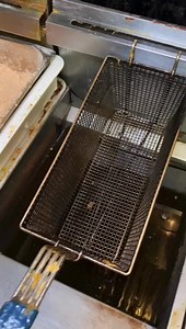 Loaded Waffle Fries from Bacon Bitch! 🤤🍟🥓🍗🧀 | Foody Fetish