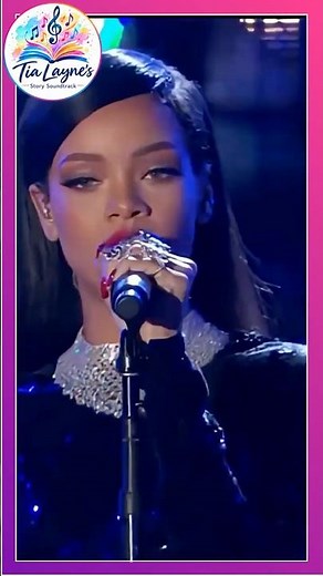 Rihanna’s Stunning “Diamonds” Performance ✨