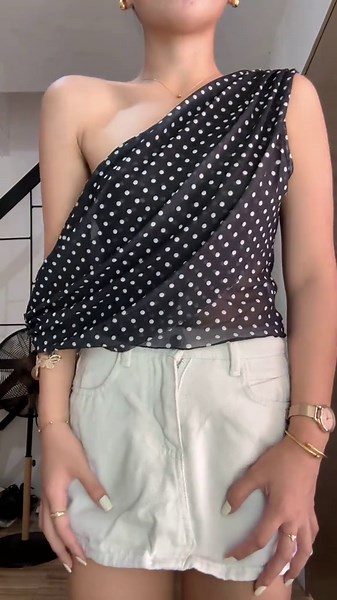 polka szn is finally here #polka #polkadot #outfitinspo #outfitideas #outfit