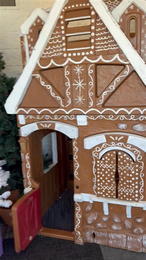 Jennifer Howell on Reels