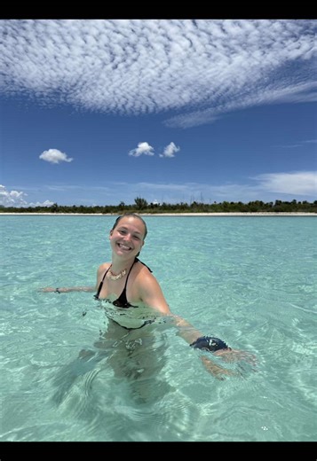 El Cielo, le récif qui porte bien son nom 🐠 Eau turquoise, étoiles de mer et vibes de paradis… difficile de faire plus parfait 😍 👉 Tu connaissais ce spot au Mexique ou c’est une découverte pour toi ? Dis-moi en commentaire 👇 #mexico #travel #elcielo #cozumel #adresse