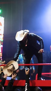 171K views · 4.1K reactions | Así iniciamos nuestro primer evento en la gira de El cocho de tierra caliente con mucha lluvia pero muy contentos. Muchísimas gracias mi gente de Ferris Texas  | Gerardo Diaz Y Su Gerarquia | Facebook