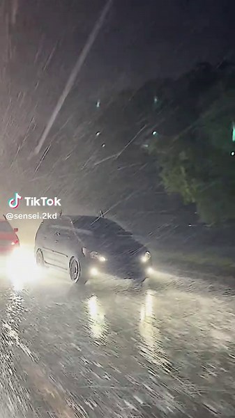 Discover the Toyota Innova Diesel 2KD Experience