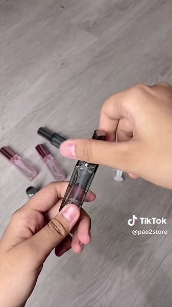 Paket Botol Parfum Sampai, Waktunya Refill!