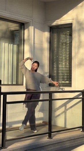 Yongchun Dance Challenge: Embrace the Season's Spirit with Classic Moves