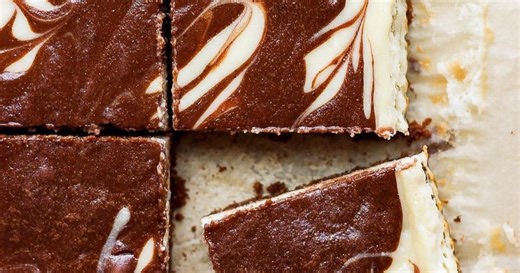 Čokoladni cheesecake kolač s bogatom chai mješavinom začina