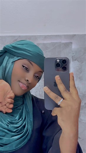 evacombo (@evacombo)’s videos with original sound - | 3̾ 𝙗 𝙗 𝙖 𝙨 |