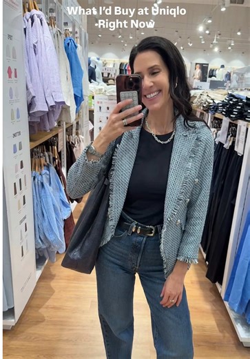 WAIT for the perfect $15 tee. Most women choose the wrong basics. Here’s what I’d actually buy at @UNIQLO Canada right now as a body shape stylist and why these pieces work better for proportions, not just trends. If something never quite looks right when you try it on, it’s usually the cut, not your body. #bodyshape #styleover40 #smartshopping #howtodressyourbody #personalstylisttips