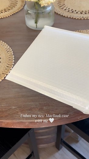 Stylish Macbook Pro Case Designs for the Fashionable 9-5 Lifestyle