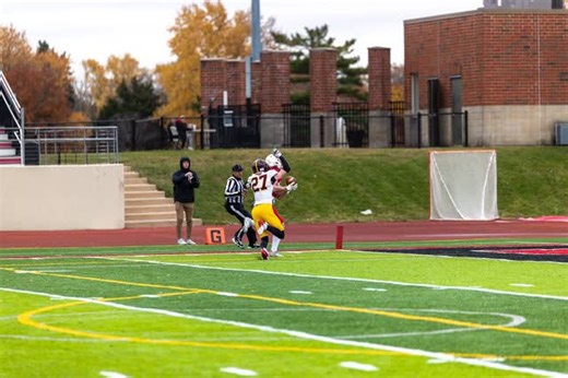 Kayleb | #15 Alex Siebens catching a bomb for a touchdown | Instagram