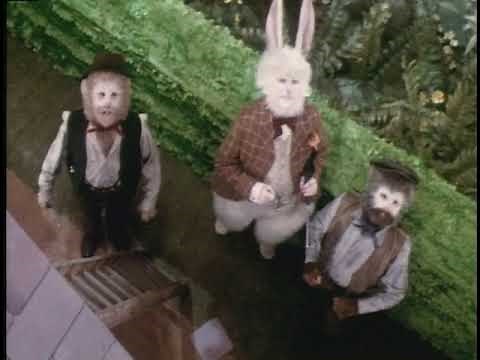 Alice's Adventures In Wonderland 1972 - There Goes Bill