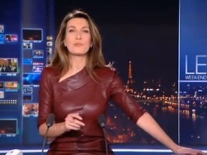JT de TF1 : Anne-Claire Coudray oublie son soutien-gorge et affole les internautes