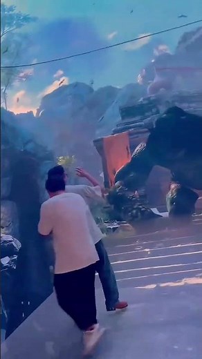 immersive gaming space made with flexible LED screens and interactive LED flooring is so much fun