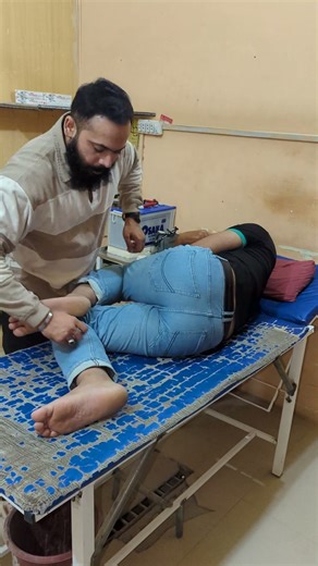 chiropractor #backpaintreatment #karachi #Lumberspine#lumberbackexercise#exploremore #foryou