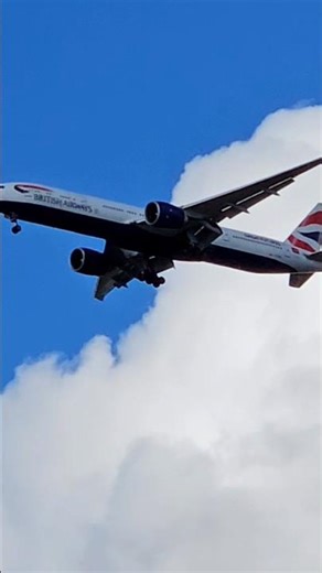 (Great Futures Sticker) British Airways Boeing 777-30OER Landing in San Diego!