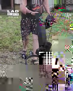 19M views · 38K reactions | Stay warm in style  | LADbible Ireland | Facebook