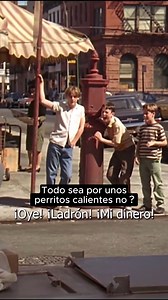 Todo sea por unos perritos calientes no？#kreatormusik62 #cinematography #cinealquimista #cineenespañol #spanish | kreator musik