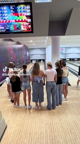 Jigsaw Wii Sports addition 😂🎳