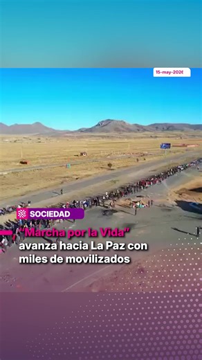 La denominada “Marcha por la Vida” gana fuerza con el avance de miles de seguidores del bloque evista que se dirigen hacia la ciudad de La Paz. Los movilizados exigen la renuncia del presidente Rodrigo Paz, en el marco de una jornada de protesta que continúa sumando participantes en su recorrido hacia la sede de gobierno. #RTP #LaPaz #MarchaPorLaVida #Evistas