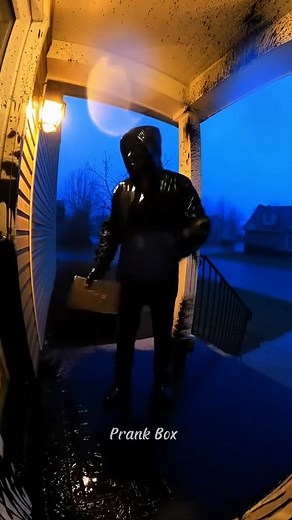 2.7K reactions · 73 shares | Instant Payoff #prankvideo #prankster #prank | Prank Box | Facebook