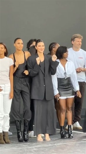 ▪ 𝓚𝓮𝓷𝓭𝓪𝓵𝓵 ▪ on Instagram: "She’s so beautiful 🥰🫠 #kendalljenner @kendalljenner"