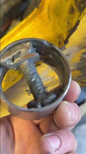 How to change a rear wheel bearing on a canam commander 1000 or 800 tips and tricks #canamoffroad