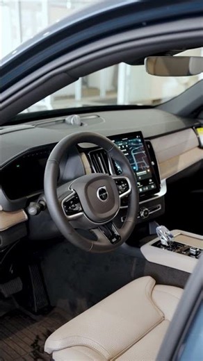 2026 Volvo XC90 Ultra 7 Seater Dark Theme | Denim Blue Metallic | V16066