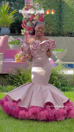 Tiwi makes such a beautiful Malawian bride ,, Malawian gold ,, Optical photography