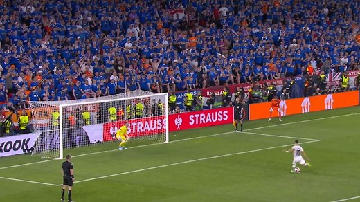 Trapp hält und Borre trifft zum Titel - Diese zwei Elfmeter bringen Frankfurt den EL-Titel
