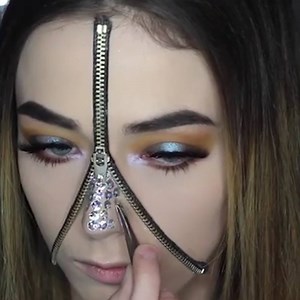 129K views · 1.2K reactions | These ZIPPER hacks are seriously spooky!!  By: @Beautybyraelynn IG: https://bit.ly/2s49M72 And @MonycaTamang IG: https://bit.ly/2zI0Zuw | Outfit Anatomy | Facebook