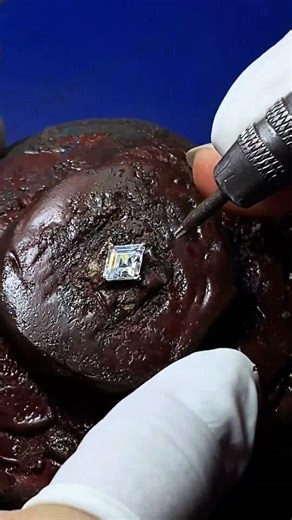 Silver earrings prong setting process#jewellery #jewelry #jewels #factory #earrings #silver