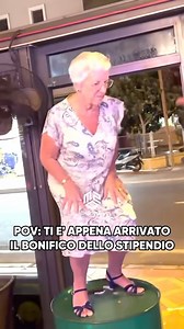 9.9K reactions · 218 shares | Il dolce suono dell’app dell’home banking 﫶凉 Credit video: @dimitrivegas #reallife #clubbers | Radiom2o | Facebook