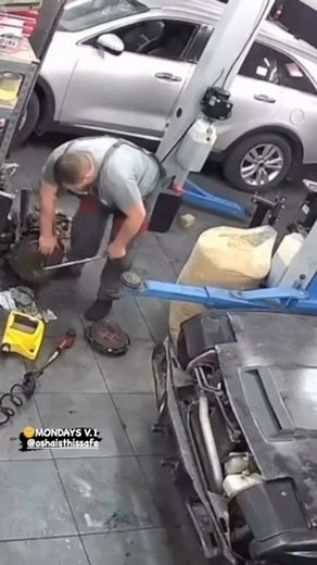 52K views · 147 reactions | ️JUST CLOSING THE CABINET • MONDAYS V.1...