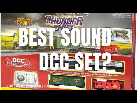 Unboxing The Bachmann HO Thunder Chief Train Set and Review